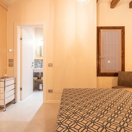 Dreamy Apartment Tre Corone Old Town Ντεζεντσάνο ντελ Γκάρντα Εξωτερικό φωτογραφία