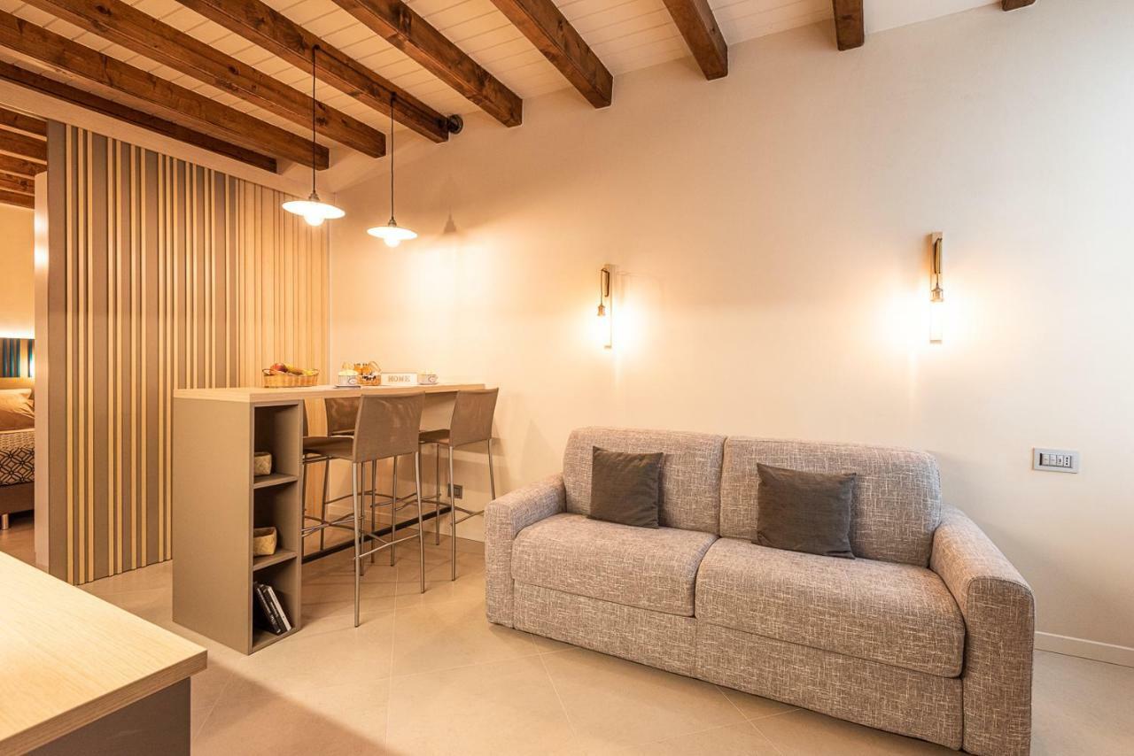 Dreamy Apartment Tre Corone Old Town Ντεζεντσάνο ντελ Γκάρντα Εξωτερικό φωτογραφία