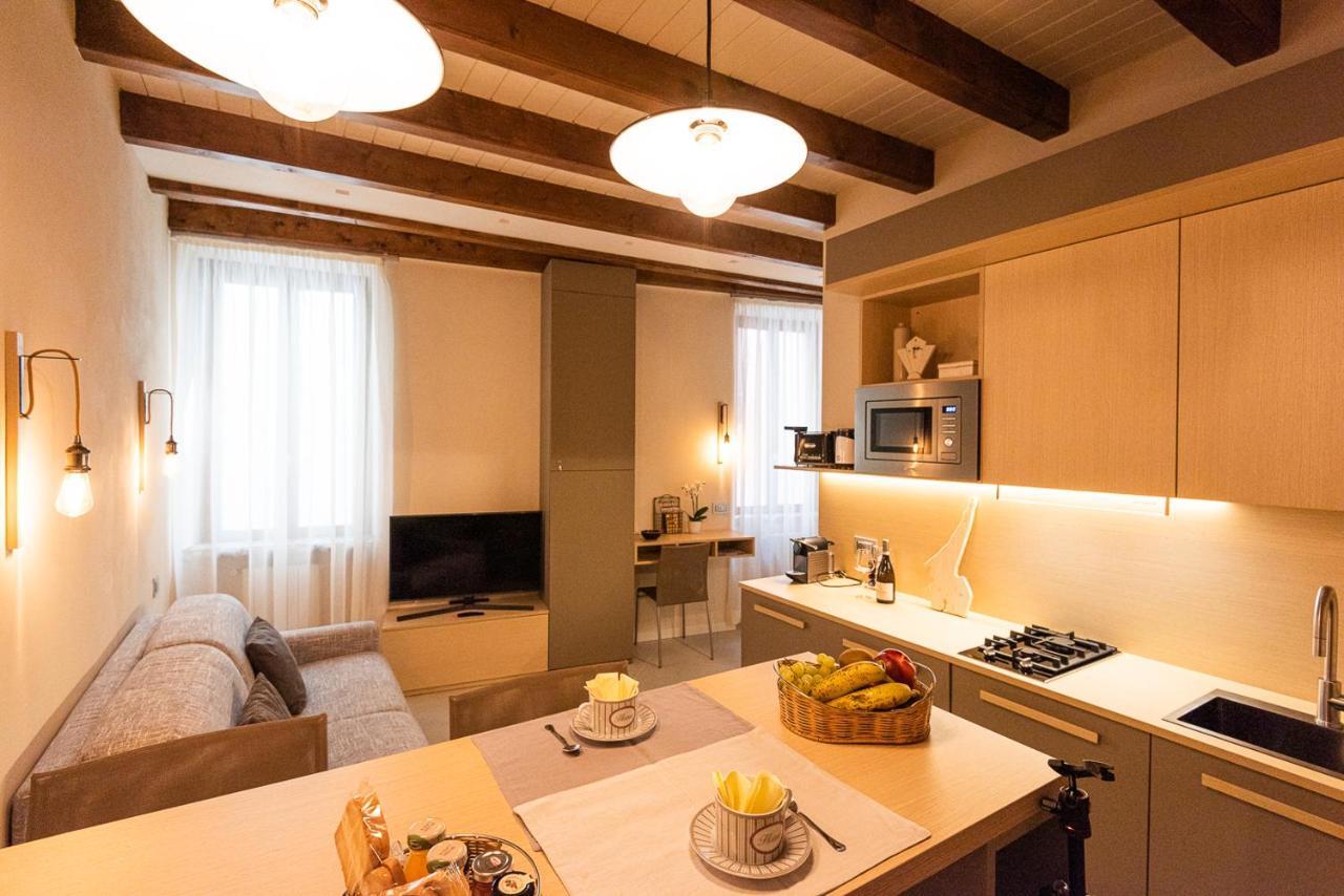 Dreamy Apartment Tre Corone Old Town Ντεζεντσάνο ντελ Γκάρντα Εξωτερικό φωτογραφία
